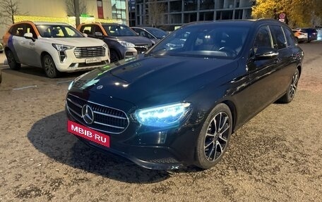 Mercedes-Benz E-Класс, 2020 год, 2 990 000 рублей, 4 фотография