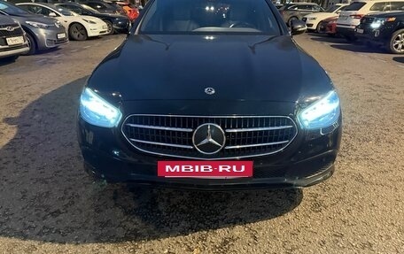 Mercedes-Benz E-Класс, 2020 год, 2 990 000 рублей, 5 фотография