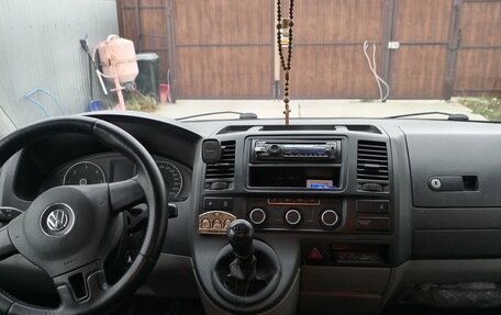 Volkswagen Caravelle T5, 2012 год, 1 800 000 рублей, 7 фотография