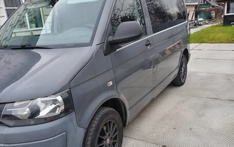Volkswagen Caravelle T5, 2012 год, 1 800 000 рублей, 3 фотография