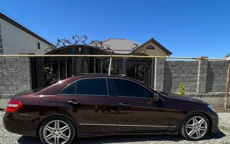 Mercedes-Benz E-Класс, 2010 год, 1 250 000 рублей, 2 фотография