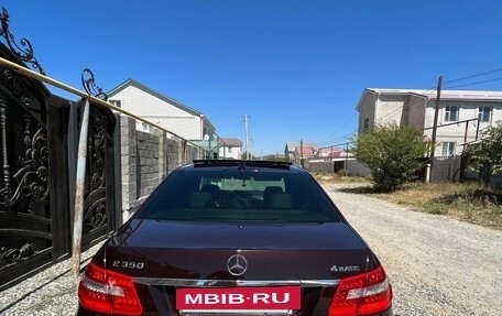 Mercedes-Benz E-Класс, 2010 год, 1 250 000 рублей, 3 фотография