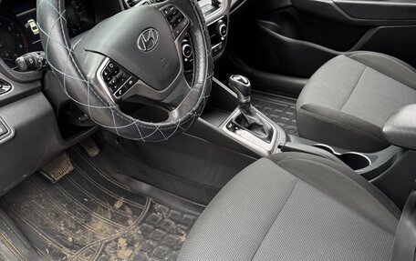 Hyundai Solaris II рестайлинг, 2022 год, 1 450 000 рублей, 4 фотография