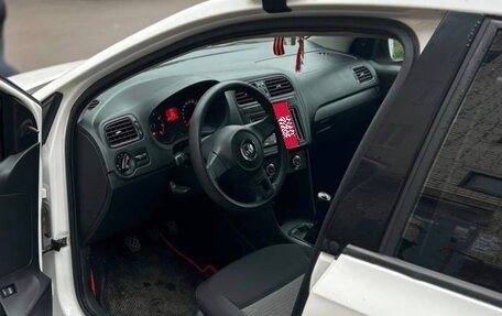 Volkswagen Polo VI (EU Market), 2012 год, 695 000 рублей, 3 фотография