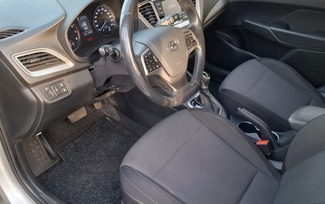 Hyundai Solaris II рестайлинг, 2019 год, 1 350 000 рублей, 11 фотография