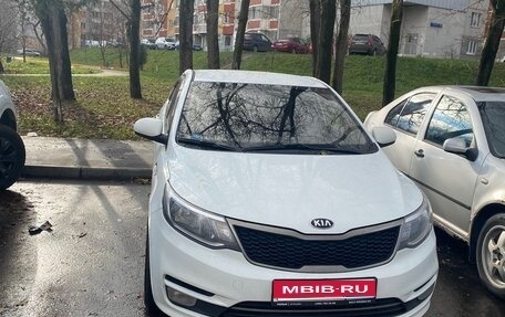 KIA Rio III рестайлинг, 2016 год, 950 000 рублей, 1 фотография