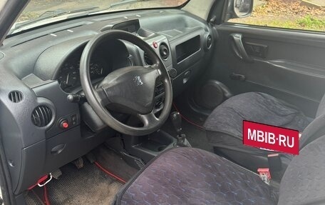 Peugeot Partner II рестайлинг 2, 2010 год, 190 000 рублей, 5 фотография