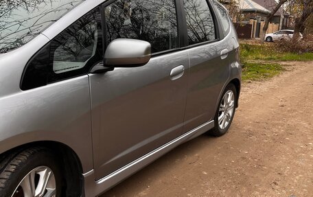 Honda Fit III, 2010 год, 950 000 рублей, 3 фотография