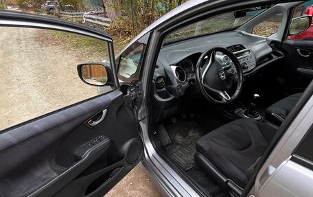 Honda Fit III, 2010 год, 950 000 рублей, 6 фотография