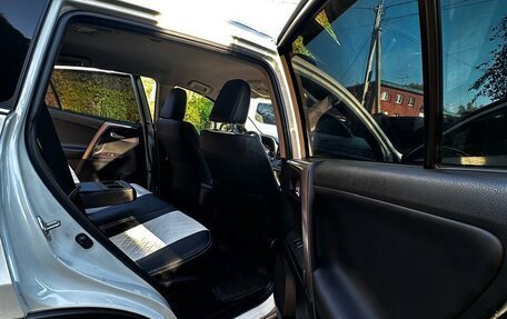 Toyota RAV4, 2016 год, 2 250 000 рублей, 16 фотография