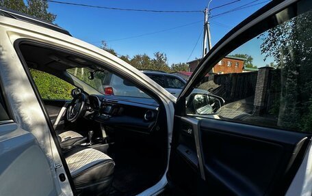 Toyota RAV4, 2016 год, 2 250 000 рублей, 10 фотография