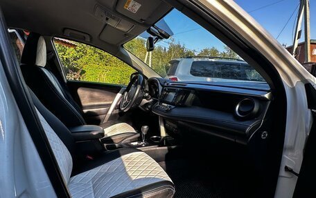 Toyota RAV4, 2016 год, 2 250 000 рублей, 14 фотография