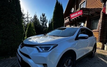 Toyota RAV4, 2016 год, 2 250 000 рублей, 5 фотография