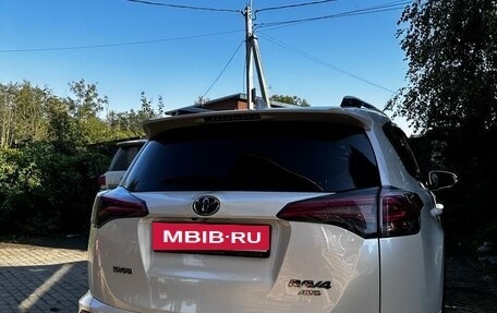 Toyota RAV4, 2016 год, 2 250 000 рублей, 15 фотография