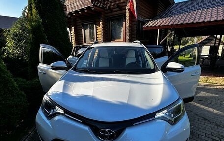 Toyota RAV4, 2016 год, 2 250 000 рублей, 7 фотография