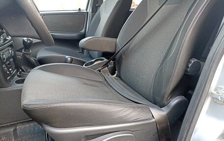 Chevrolet Niva I рестайлинг, 2017 год, 695 000 рублей, 5 фотография