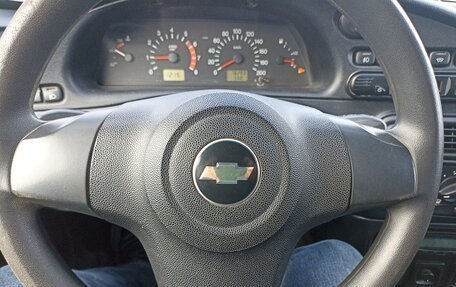 Chevrolet Niva I рестайлинг, 2017 год, 695 000 рублей, 11 фотография