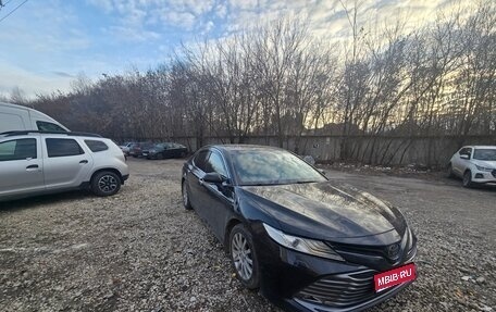 Toyota Camry, 2018 год, 2 600 000 рублей, 1 фотография