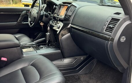 Toyota Land Cruiser 200, 2013 год, 4 100 000 рублей, 18 фотография