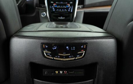 Cadillac Escalade IV, 2015 год, 3 885 077 рублей, 16 фотография