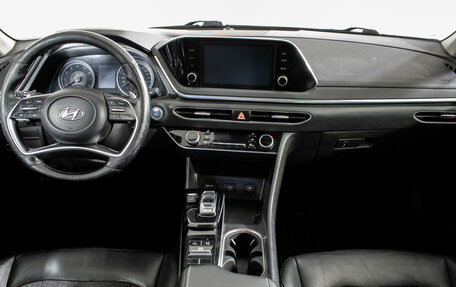 Hyundai Sonata VIII, 2020 год, 1 800 000 рублей, 11 фотография