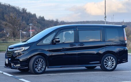 Honda Stepwgn IV, 2017 год, 2 380 000 рублей, 6 фотография