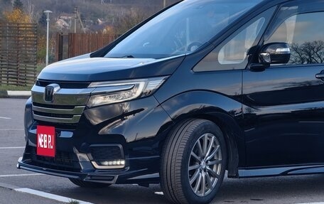 Honda Stepwgn IV, 2017 год, 2 380 000 рублей, 7 фотография