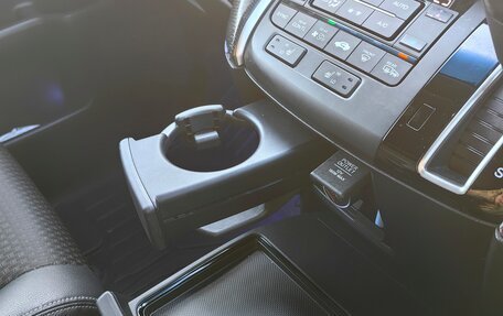 Honda Stepwgn IV, 2017 год, 2 380 000 рублей, 21 фотография