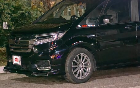 Honda Stepwgn IV, 2017 год, 2 380 000 рублей, 22 фотография