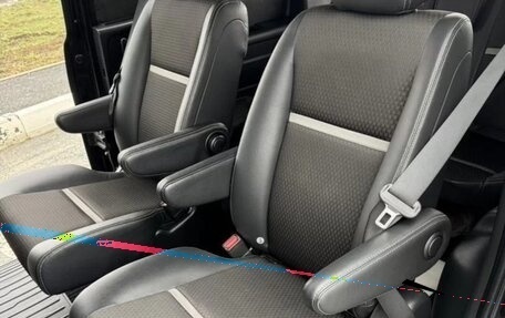 Honda Stepwgn IV, 2017 год, 2 380 000 рублей, 28 фотография