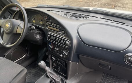 Chevrolet Niva I рестайлинг, 2017 год, 850 000 рублей, 9 фотография