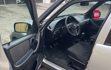 Chevrolet Niva I рестайлинг, 2017 год, 850 000 рублей, 5 фотография