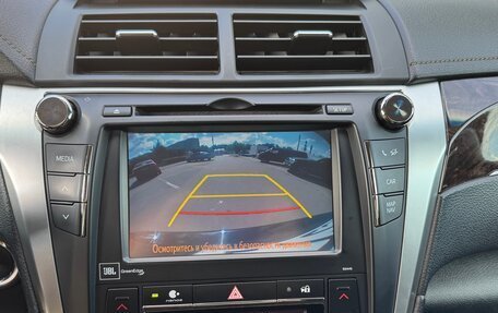 Toyota Camry, 2017 год, 2 350 000 рублей, 11 фотография