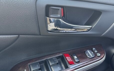 Toyota Camry, 2017 год, 2 350 000 рублей, 10 фотография