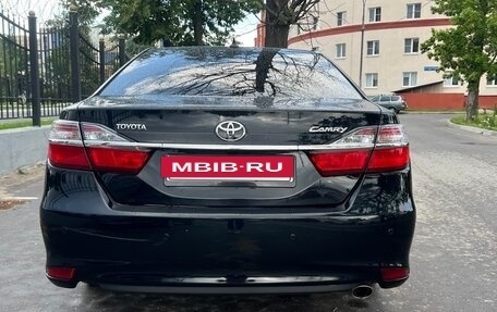Toyota Camry, 2017 год, 2 350 000 рублей, 5 фотография
