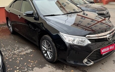 Toyota Camry, 2017 год, 2 350 000 рублей, 3 фотография