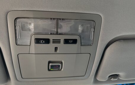 Toyota Camry, 2017 год, 2 350 000 рублей, 14 фотография