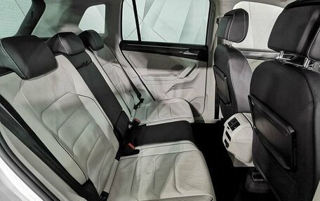 Volkswagen Tiguan II, 2017 год, 2 395 000 рублей, 12 фотография