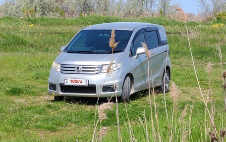 Honda Freed I, 2011 год, 1 350 000 рублей, 3 фотография