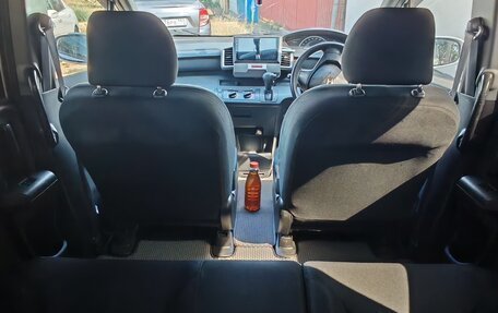 Honda Freed I, 2011 год, 1 350 000 рублей, 10 фотография