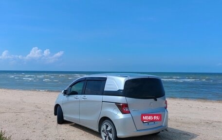 Honda Freed I, 2011 год, 1 350 000 рублей, 4 фотография