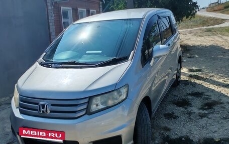 Honda Freed I, 2011 год, 1 350 000 рублей, 15 фотография