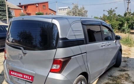 Honda Freed I, 2011 год, 1 350 000 рублей, 13 фотография