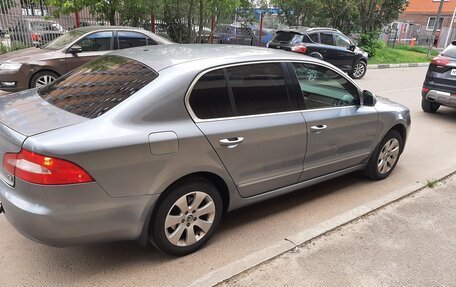 Skoda Superb III рестайлинг, 2011 год, 730 000 рублей, 1 фотография