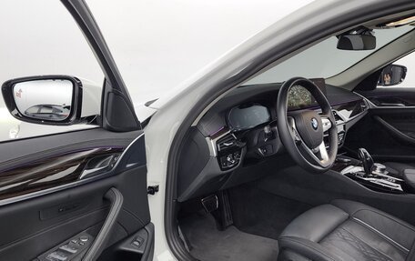 BMW 5 серия, 2022 год, 3 990 000 рублей, 11 фотография