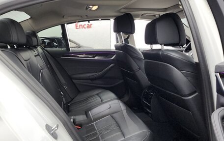 BMW 5 серия, 2022 год, 3 990 000 рублей, 13 фотография