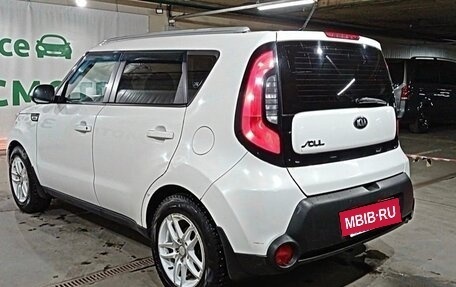 KIA Soul II рестайлинг, 2015 год, 800 000 рублей, 8 фотография