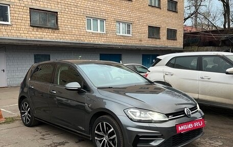 Volkswagen Golf VII, 2018 год, 2 100 000 рублей, 2 фотография