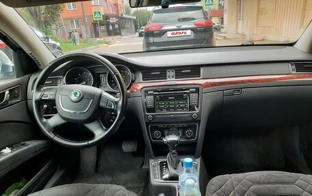 Skoda Superb III рестайлинг, 2011 год, 730 000 рублей, 8 фотография