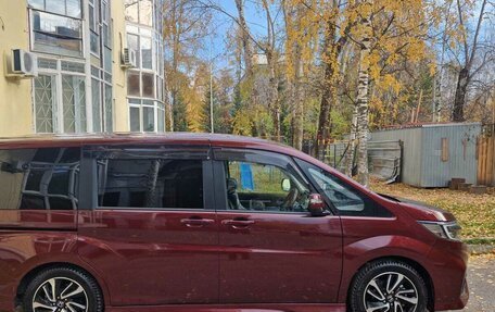 Honda Stepwgn IV, 2021 год, 3 300 000 рублей, 2 фотография